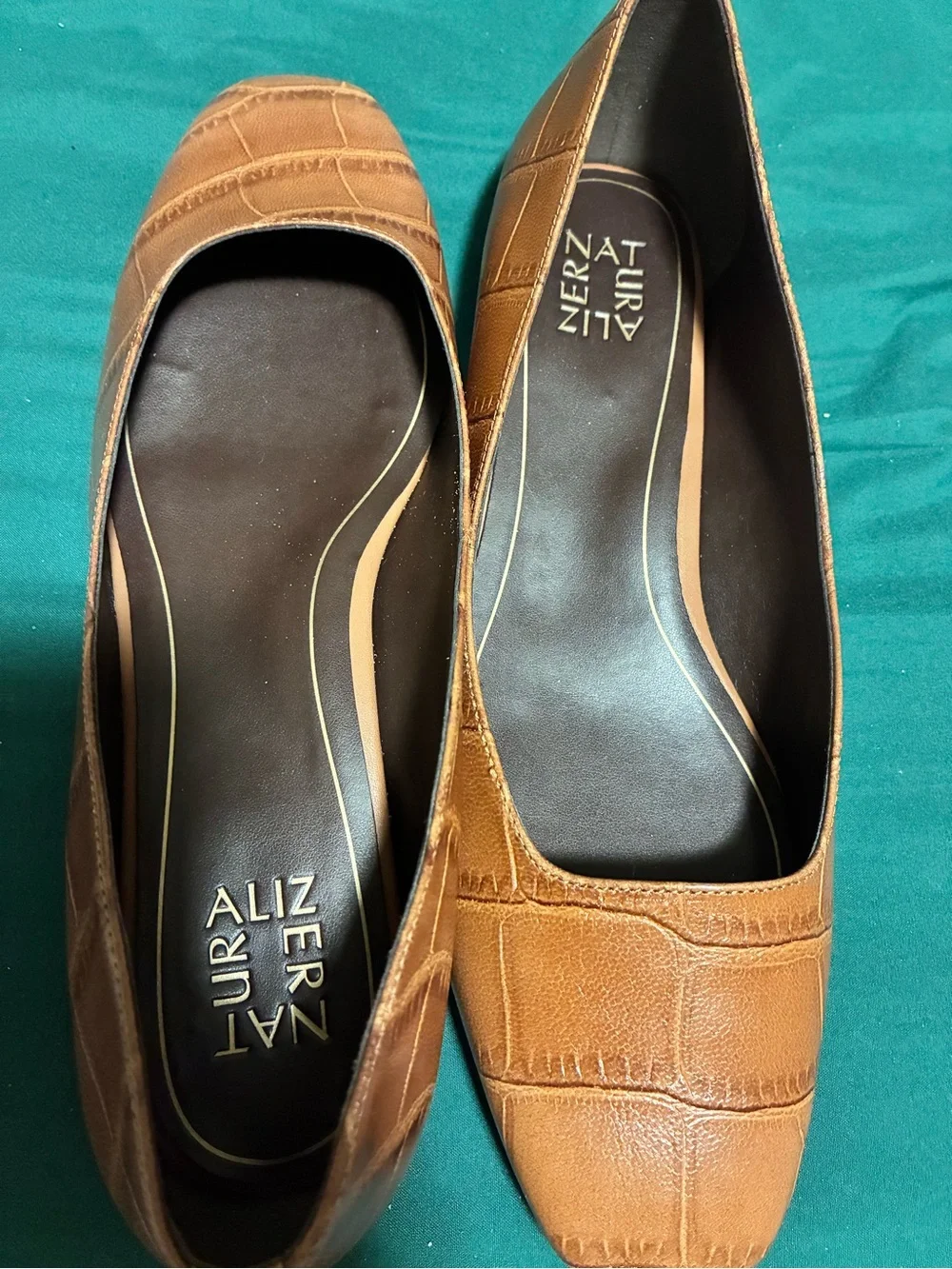Naturalizer flats croc